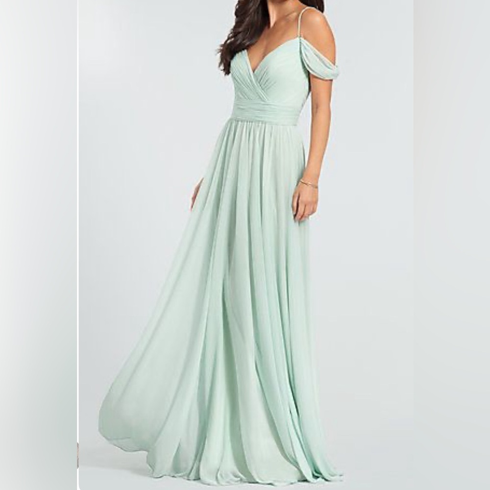 Kleinfeld NWT mint color bridal party dress. SIZE 4